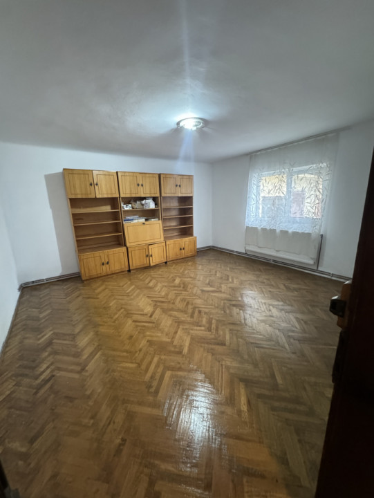 Casă de vânzare – Vălenii de Munte