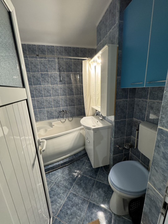 Ap 2 cam conf 1 A dec, et 4/10, zona 9 Mai-Billa