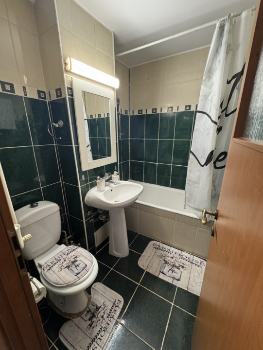 Apartament 2 cam, cf 1 decomandat, etaj 3/4, Carol Davila