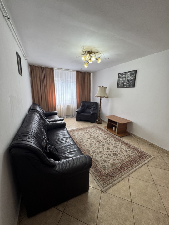 Apartament 2 cam, cf 1 decomandat, etaj 3/4, Carol Davila