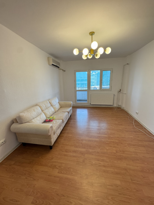 Apartament 3 camere, cf 1A, dec, etaj 4/4, Zona Democratiei