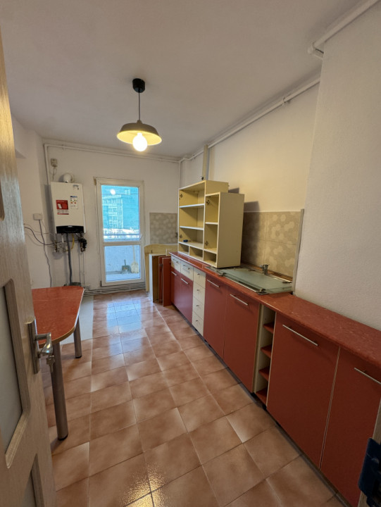 Apartament 3 camere, cf 1A, dec, etaj 4/4, Zona Democratiei