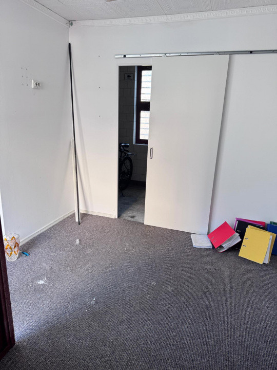 Spațiu comercial stradal de vânzare – Zona Sud, Bobalna