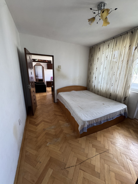Apartament 3 cam, cf 1, semidec, Nord - Cameliei 