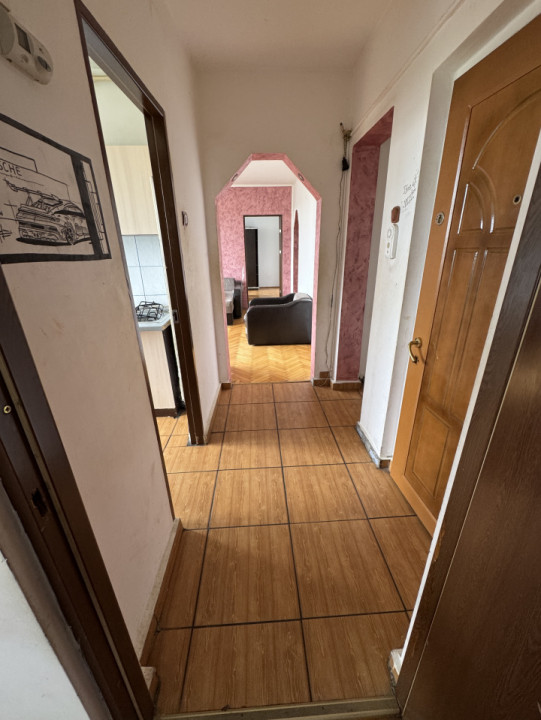 Apartament 3 cam, cf 1, semidec, Nord - Cameliei 