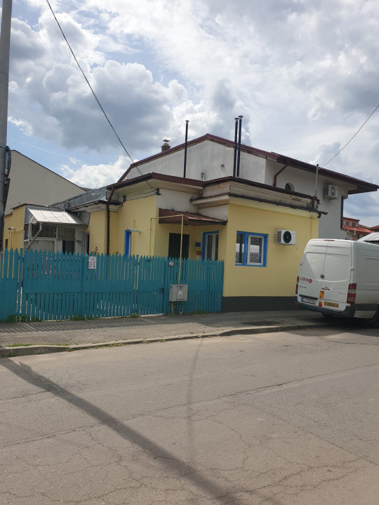 Casă de vânzare – Strada Parângului, Sector 1, București