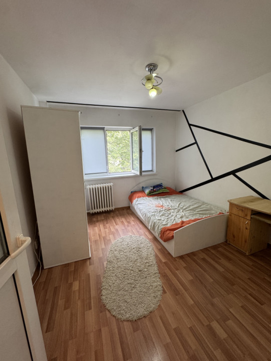 Apartament 2 camere, confort 1 semidecomandat, etaj 2/4 – poziție excelentă