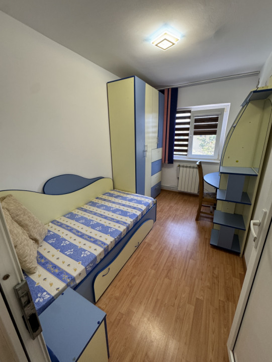 Apartament 3 cam, cf 1, dec, etaj 3/4, Malu Rosu