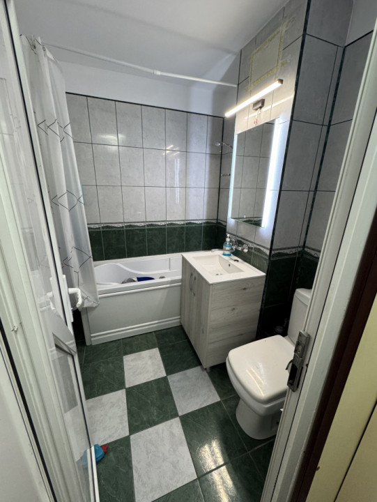Apartament 3 cam, cf 1, dec, etaj 3/4, Malu Rosu