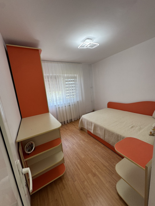 Apartament 3 cam, cf 1, dec, etaj 3/4, Malu Rosu