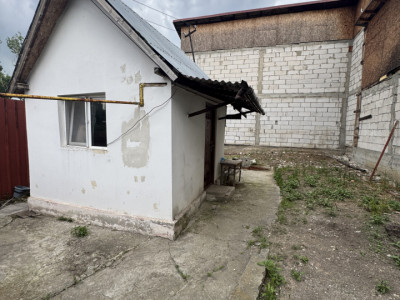Casa cu teren 129 mp, Mihai Bravu