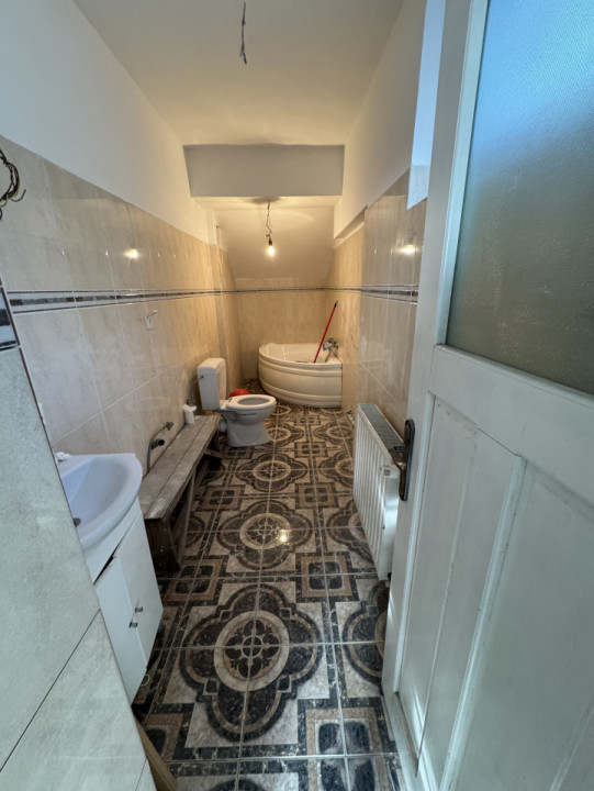 Clădire multifuncțională, D+P+ Et 1 + M+ Pod, Ultracentral- Bulevard
