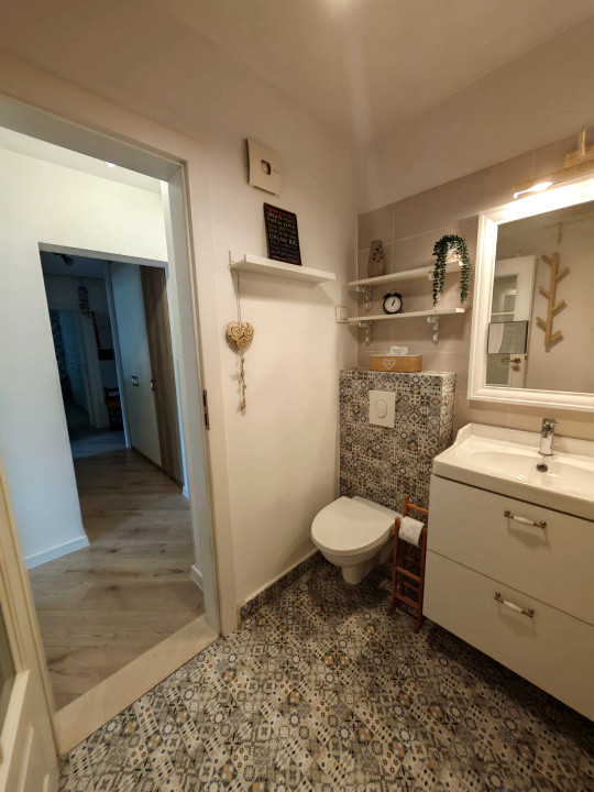 Apartament 2 camere decomandat, complet renovat și mobilat premium – Tineretului