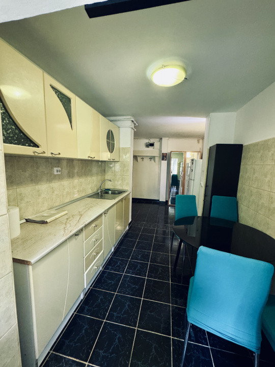 Apartament 2 cam, parter/4, Carol Davila