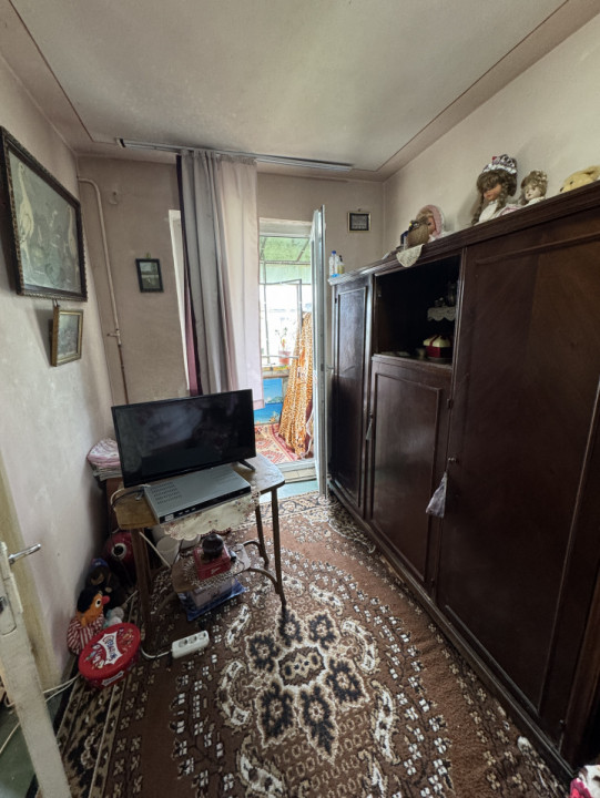 Apartament 2 cam, cf 2, etaj 4/4, Vest