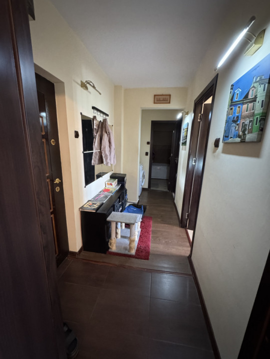Apartament 2 camere, etaj 6/8, Malu Rosu