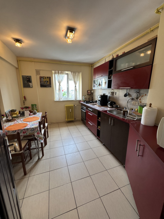 Apartament 2 camere, etaj 6/8, Malu Rosu