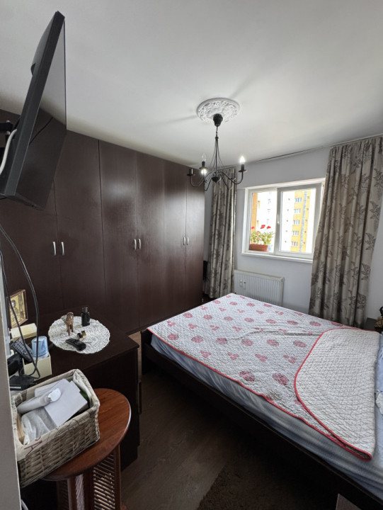 Apartament 2 camere, etaj 6/8, Malu Rosu