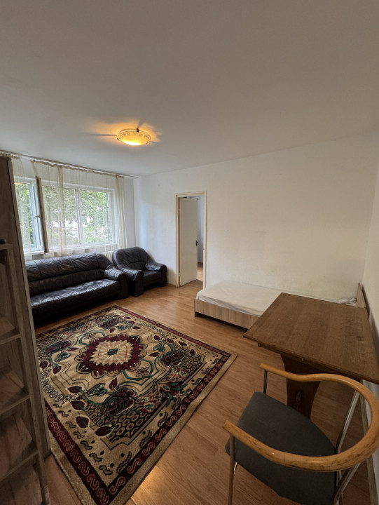 Apartament 2 cam, cf 2, etaj 2/4, Vest - Marasesti
