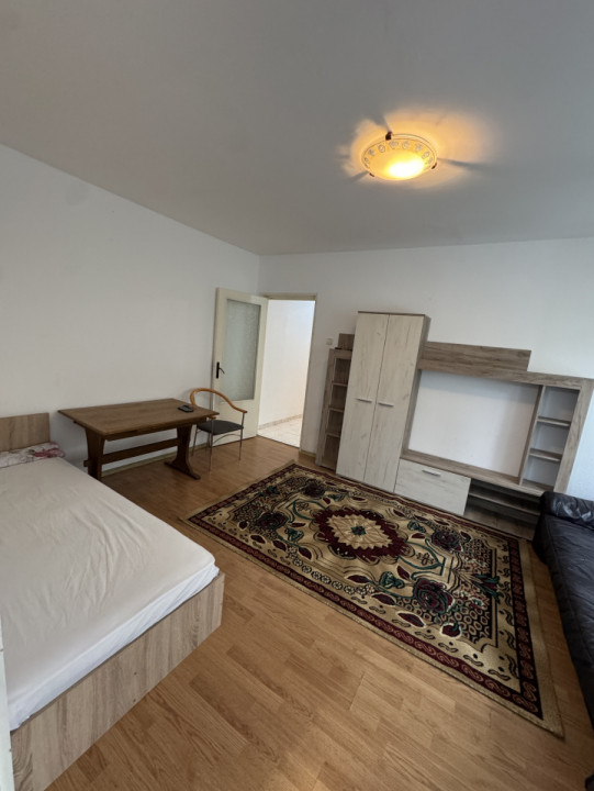 Apartament 2 cam, cf 2, etaj 2/4, Vest - Marasesti