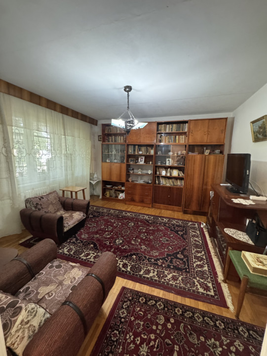 Apartament 3 camere, cf 1A, semidec, parter/4, Republicii- C-tin Brezeanu