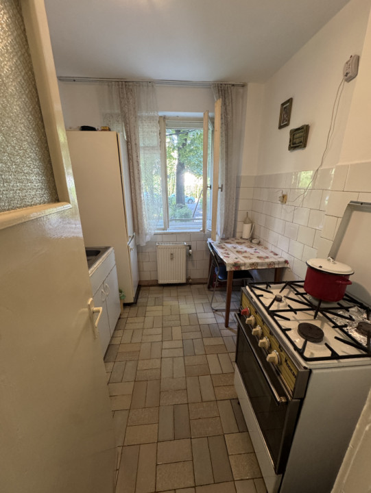 Apartament 3 camere, cf 1A, semidec, parter/4, Republicii- C-tin Brezeanu