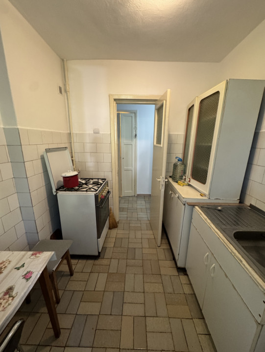 Apartament 3 camere, cf 1A, semidec, parter/4, Republicii- C-tin Brezeanu