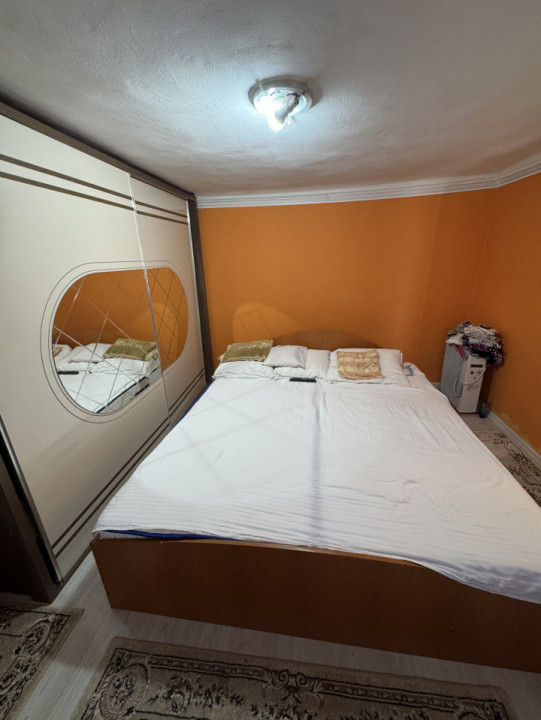 IMOBIL DE VÂNZARE – 2 CORPURI DE CASĂ | TEREN 285 MP | TOATE UTILITĂȚILE