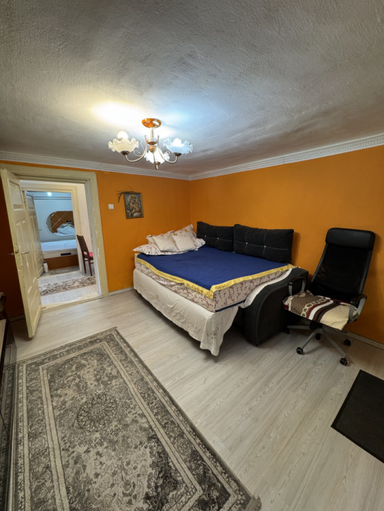 IMOBIL DE VÂNZARE – 2 CORPURI DE CASĂ | TEREN 285 MP | TOATE UTILITĂȚILE