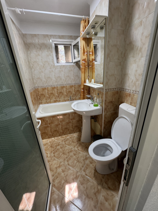 Apartament 2 camere de închiriat – Confort 1A, Etaj 1/4, Ultracentral