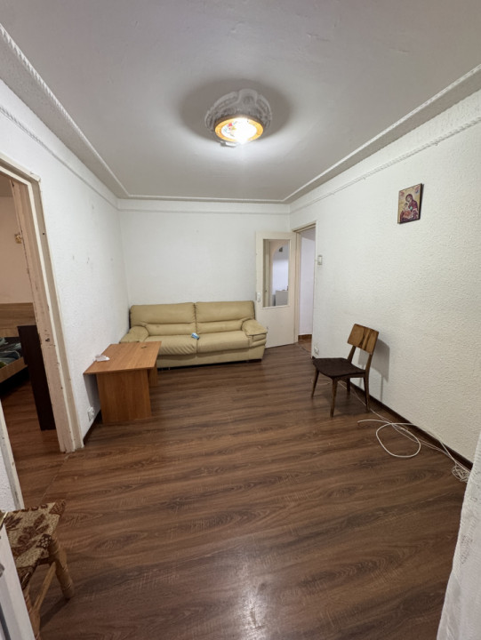 Apartament 2 cam, cf 2, etaj 4/4, Malu Rosu