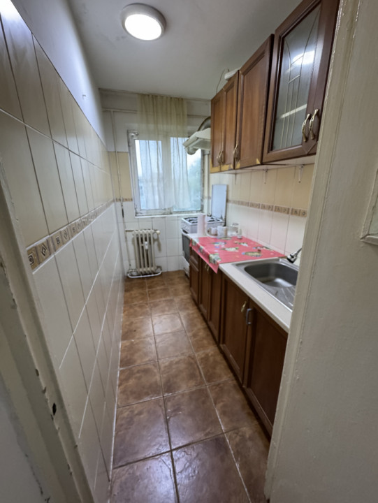 Apartament 2 cam, cf 2, etaj 4/4, Malu Rosu