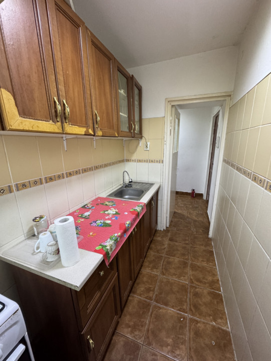 Apartament 2 cam, cf 2, etaj 4/4, Malu Rosu