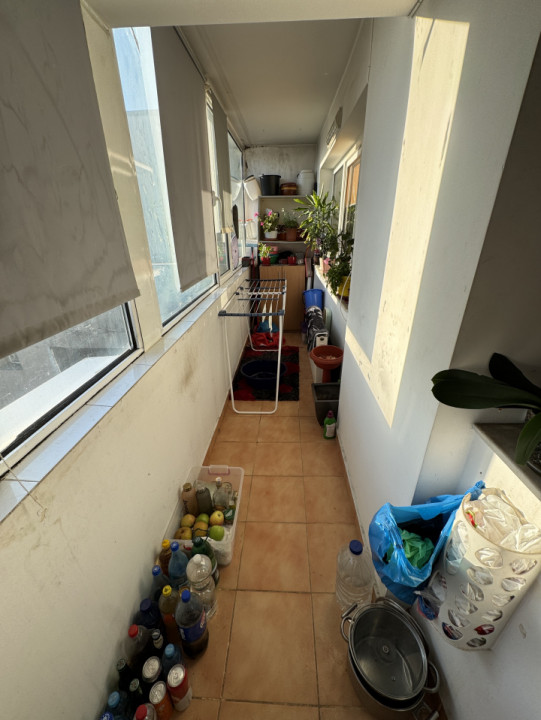 Apartament 3 camere, cf 1, dec –etaj 10/10, bloc cu lift nou, Bariera Bucov- Afi