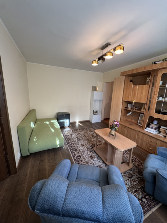 Apartament 2 cam, cf 2, etaj 4/4, Malu Rosu