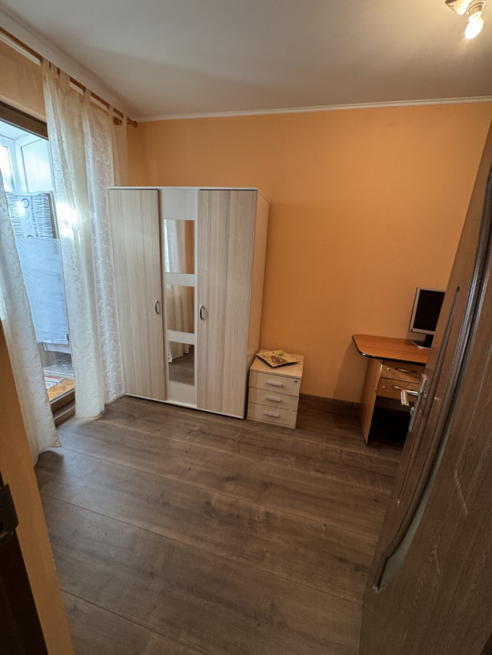 Apartament 2 cam, cf 2, etaj 4/4, Malu Rosu