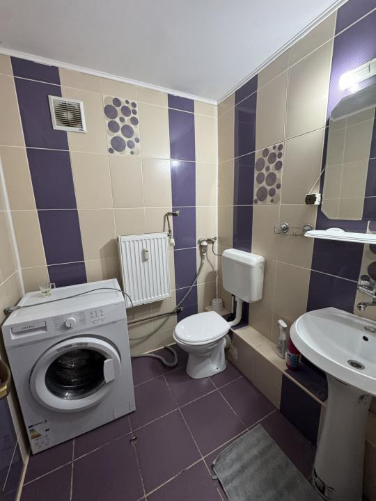 Garsonieră spațioasă, etaj 3/8, renovată complet, zona Cantacuzino