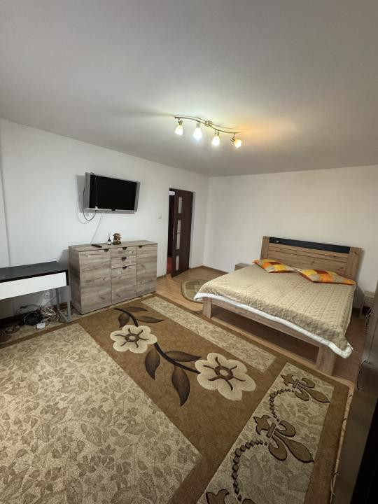 Garsonieră spațioasă, etaj 3/8, renovată complet, zona Cantacuzino