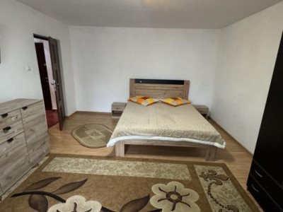 Garsonieră spațioasă, etaj 3/8, renovată complet, zona Cantacuzino